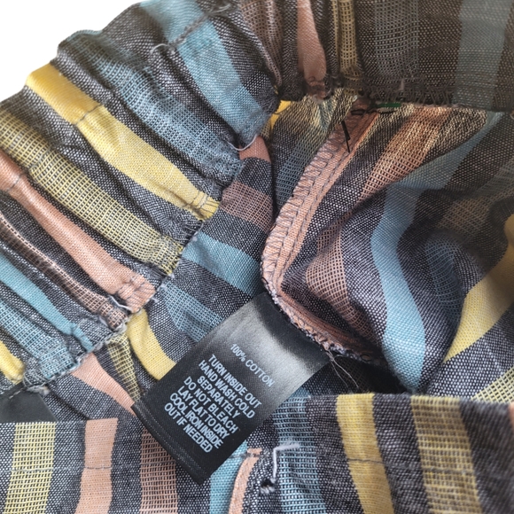 🌟3 For $15 SALE🌟 NWT Lulu's Castaway Island Washed Black Multi Stripe Pants - Picture 6 of 7